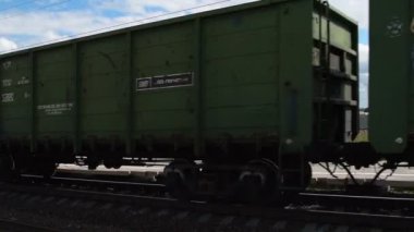 hareketli yük treni