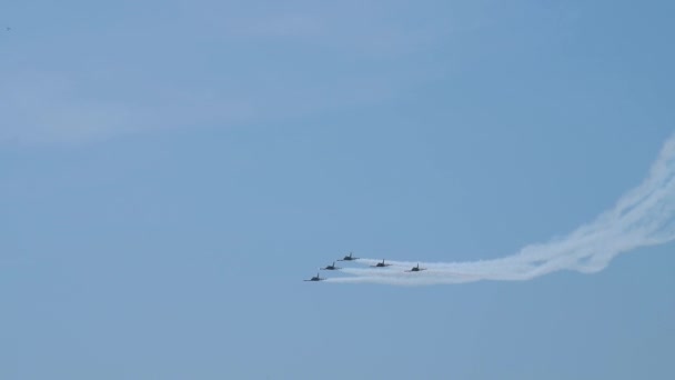 Jet group flying in formation — 图库视频影像