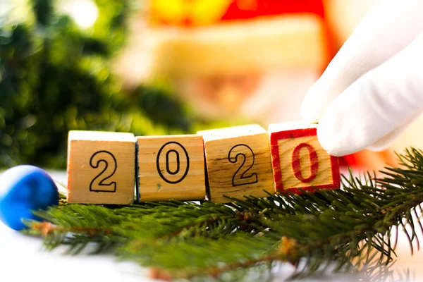 Ahşap küplerde yeni yıl sayısı 2020 