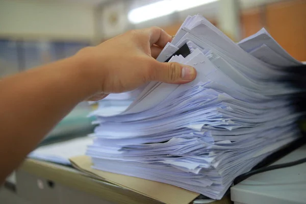 Papieren Zakelijke Documenten Van Onafgewerkte Gestapeld Bureau Archief Het Archief — Stockfoto