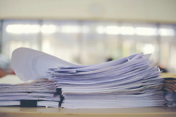 Papieren Zakelijke Documenten Van Onafgewerkte Gestapeld Bureau Archief Het Archief — Stockfoto