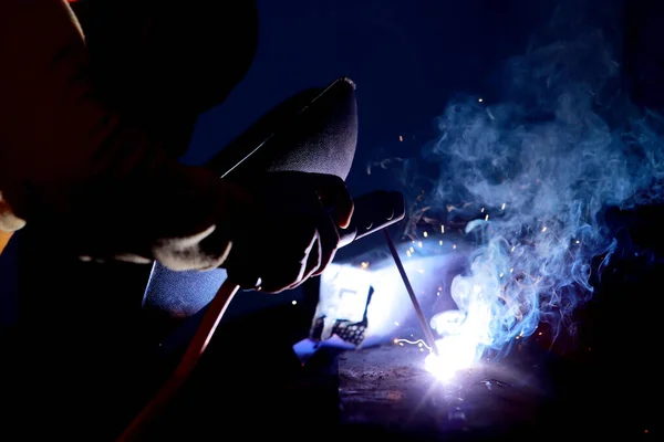 Close Welder Working Workshop — Stock Photo, Image