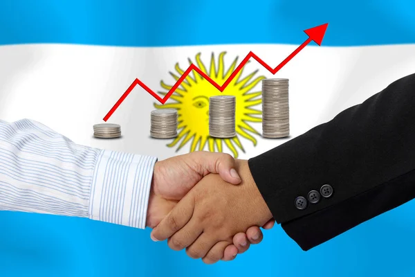 Apretón Manos Contrato Junto Con Bandera Argentina Como Fondo —  Fotos de Stock