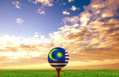 Golf topu MALAYSIA klasik rengi.