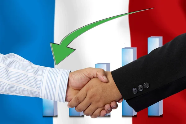 Handdruk Contract Samen Met Vlag Van Frankrijk Als Achtergrond — Stockfoto