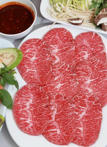 Pedaço Carne Crua Fresca Foto Tendas Brancas — Fotografia de Stock