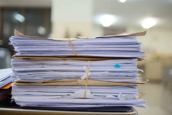 Paper Business Documents Unfinished Stacked Office Desk Archive Archive Analyzing — Stock Photo, Image