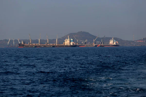 Navio Internacional Carga Recipiente Oceano Transporte Mercadorias Transporte Marítimo Navio — Fotografia de Stock