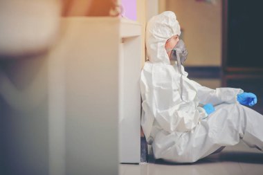 Hastalık kontrol uzmanları, Corona virüsü 2019-nCoV pnömoni salgını kontrolü için umutsuzluğa kapıldılar..