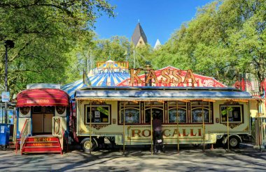 Roncalli sirk çadırının Köln merkezi