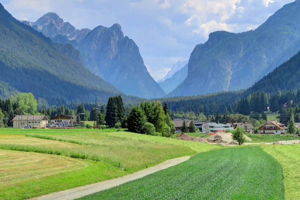 De Dolomieten Sexten voor Alpine-en Zuid-Tirol, Italië — Stockfoto