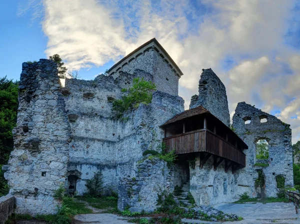 Grad Kamen ruínas fora do Lago Bled, Eslovénia — Fotografia de Stock