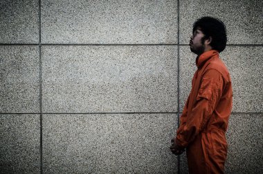 Asyalı erkek mahkum                          