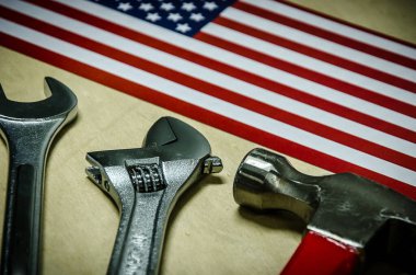 Usa farklı bir aracı işaretle kapat