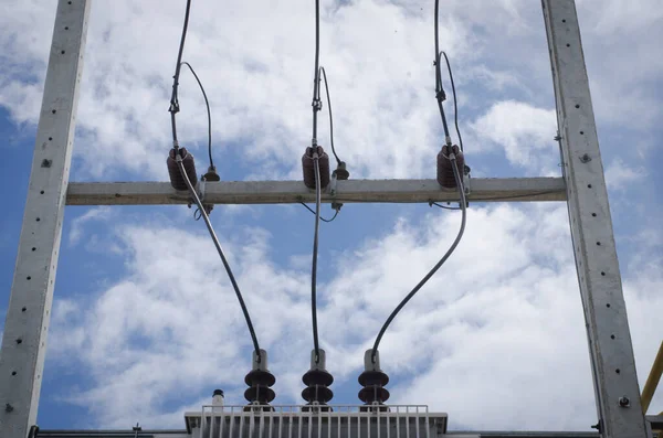 Línea Alimentación Eléctrica Con Cables — Foto de Stock