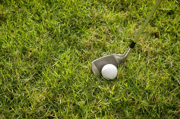 Golfová Hole Golfový Míček Zblizka — Stock fotografie