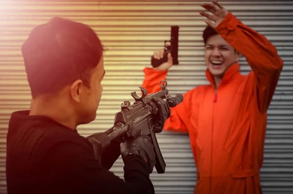 Deux Hommes Armés Dans Les Mains — Photo