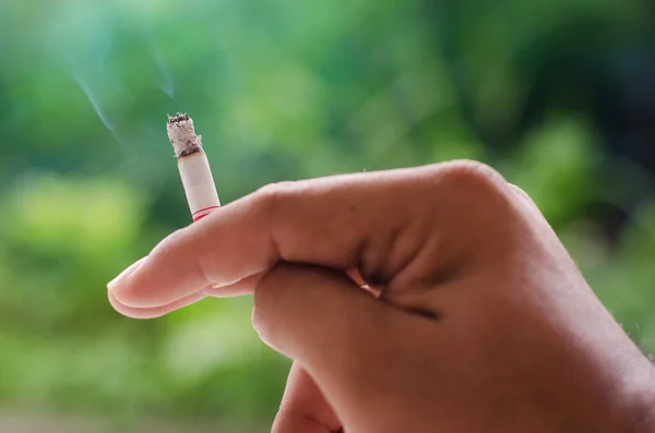 Närbild Handhållen Cigarett — Stockfoto