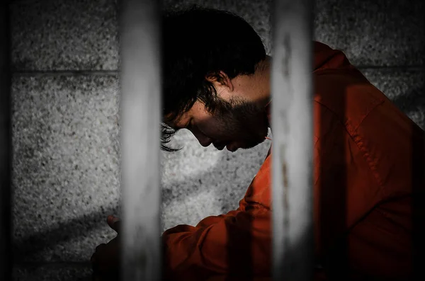 Азиатский Депрессивный Заключенный — стоковое фото