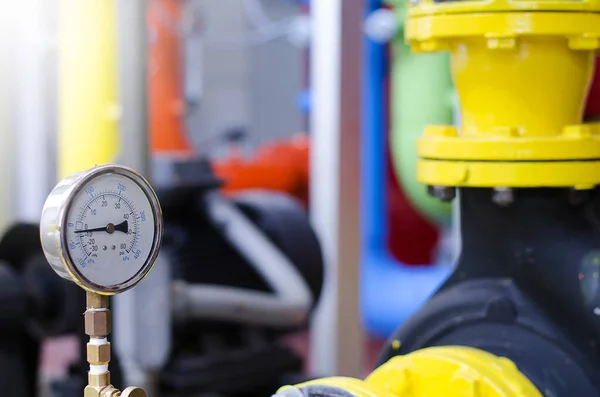 Bir benzin istasyonunu kapatın.