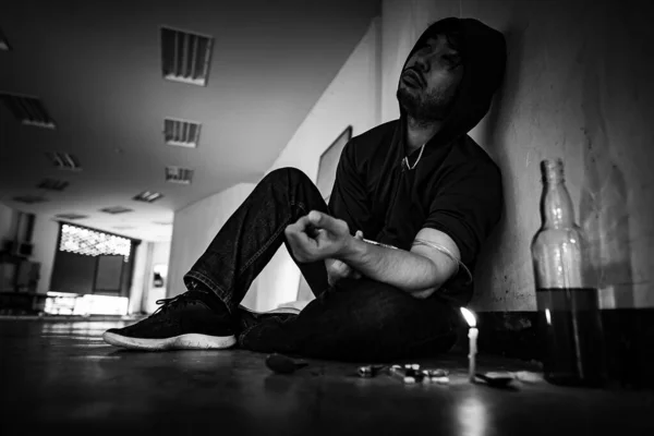 Addicted Asiatico Uomo Affetti Depressione — Foto Stock