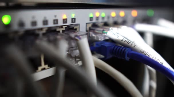 Metraje Consola Con Conectores Cables Entrada Usb — Vídeo de stock