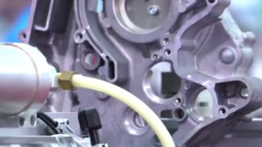 Sanayinin bir parçası olarak kullanılan robotların yakın plan görüntüleri 4K