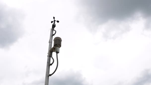 Wetterfahne Windmesser Für Die Richtung — Stockvideo