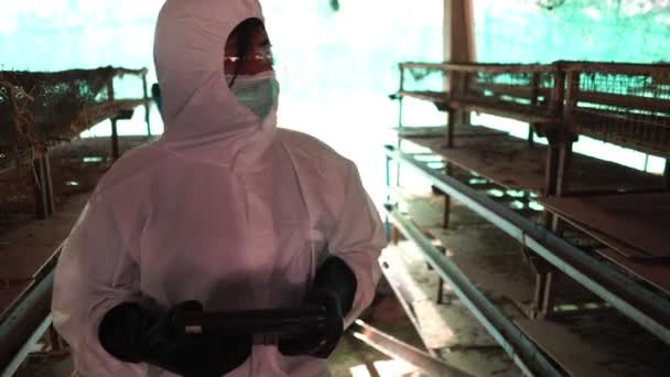 Los Científicos Están Monitoreando Contaminación Química Forma Imágenes Desechos Pollo — Vídeo de stock