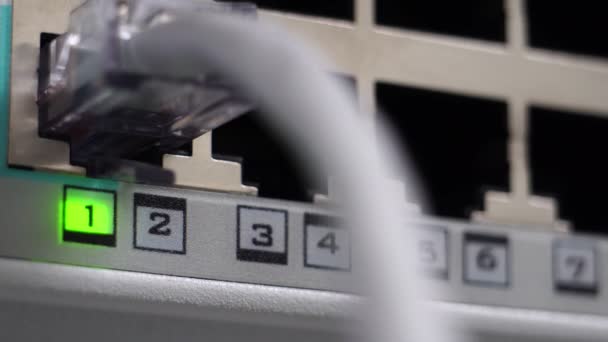 Câble Internet à l'intérieur ordinateur  