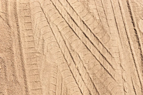 Däckspår på sanden — Stockfoto