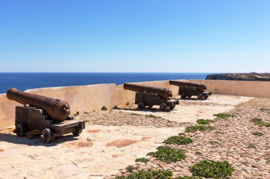 Cabo de Sao Vicente, Sagres Kalesi, Antik Bronz toplar