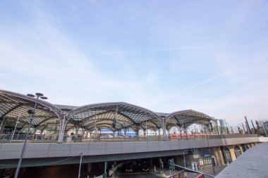 Köln Merkez Tren İstasyonu görünümünü