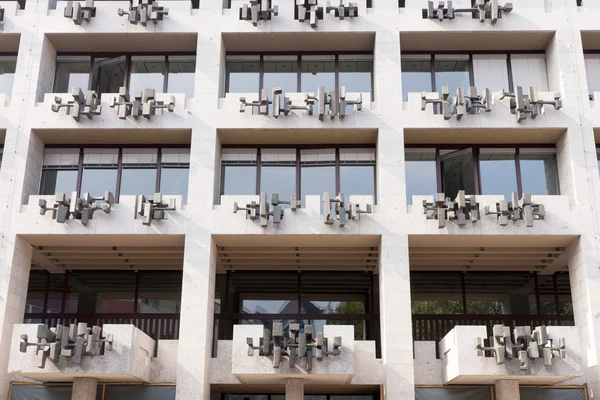 Balkone moderner Gebäude — Stockfoto