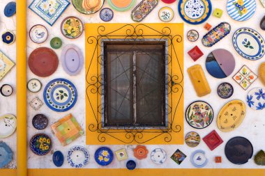 Renkli el boyalı tabak kapsar dış duvar, Portekiz