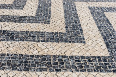 Algarve sokaklarında tipik katında