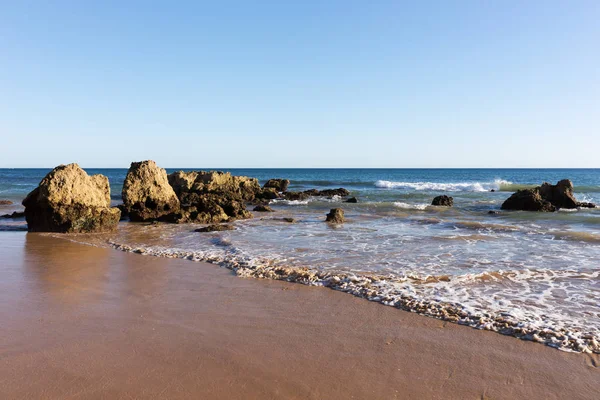 Strand von Praia da Rocha, Portimao Küste. Algarve — Stockfoto