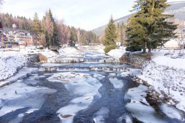 Nehir Labe (Elbe) Kayak Kış buzlu alansal Spindleruv Mlyn
