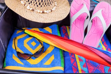 Hazırlık seyahat bavul yaz gezisi için