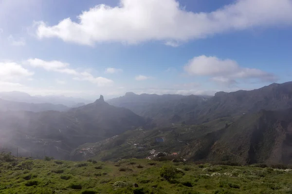 Nevoeiro nas montanhas de Gran Canaria, Ilhas Canárias — Fotografia de Stock