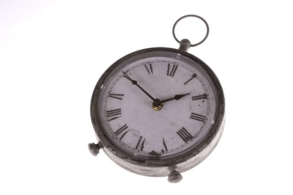 Вінтажний годинник з римськими цифрами — стокове фото