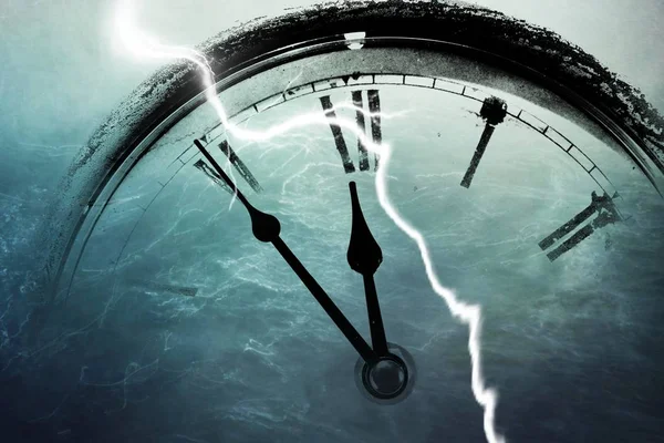 Beş dakika önce on iki ile Retro saat