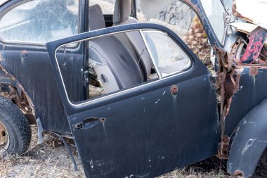 Eski paslı Alman otomobil batık