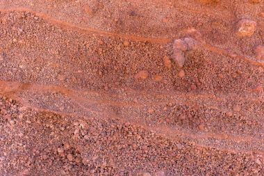 Lav kırmızı doğal duvar