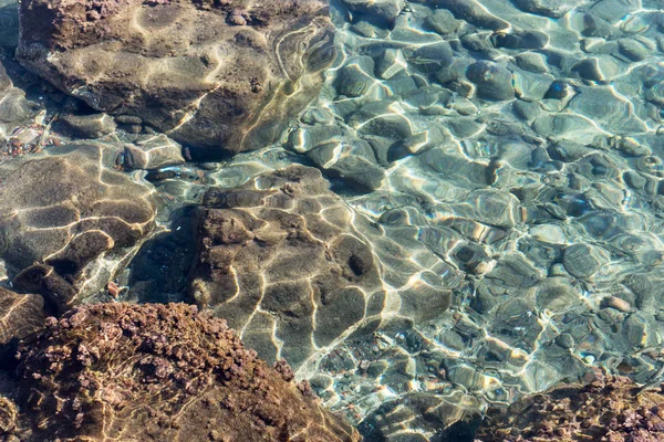 Nahaufnahme des azurblauen, klaren Mittelmeeres — Stockfoto