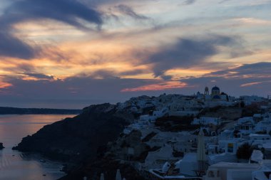 santorini Island, Yunanistan oia Köyü günbatımı