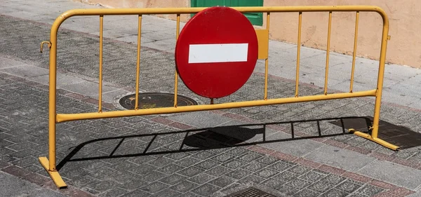 Roadblock Yellow Fence Barrier Sign Road — Stock Photo, Image