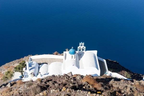 Kleine Orthodoxe Kerk Rots Het Eiland Santorini — Stockfoto
