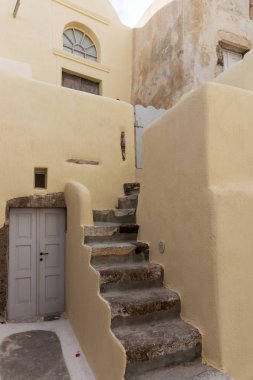 Merdiven ve kapı eski geleneksel köy, Emporio, Santorini, Yunanistan