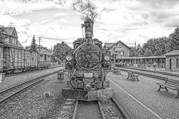 Tarihi Buharlı Tren Treni Siyah Beyaz Tren Istasyonunda — Stok fotoğraf